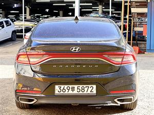 HYUNDAI Grandeur - Vista 6