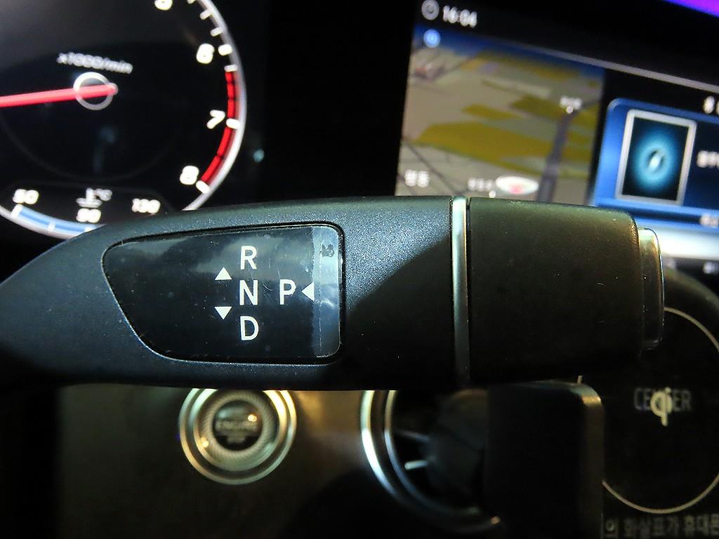 Mercedes Benz E class - Vista 12