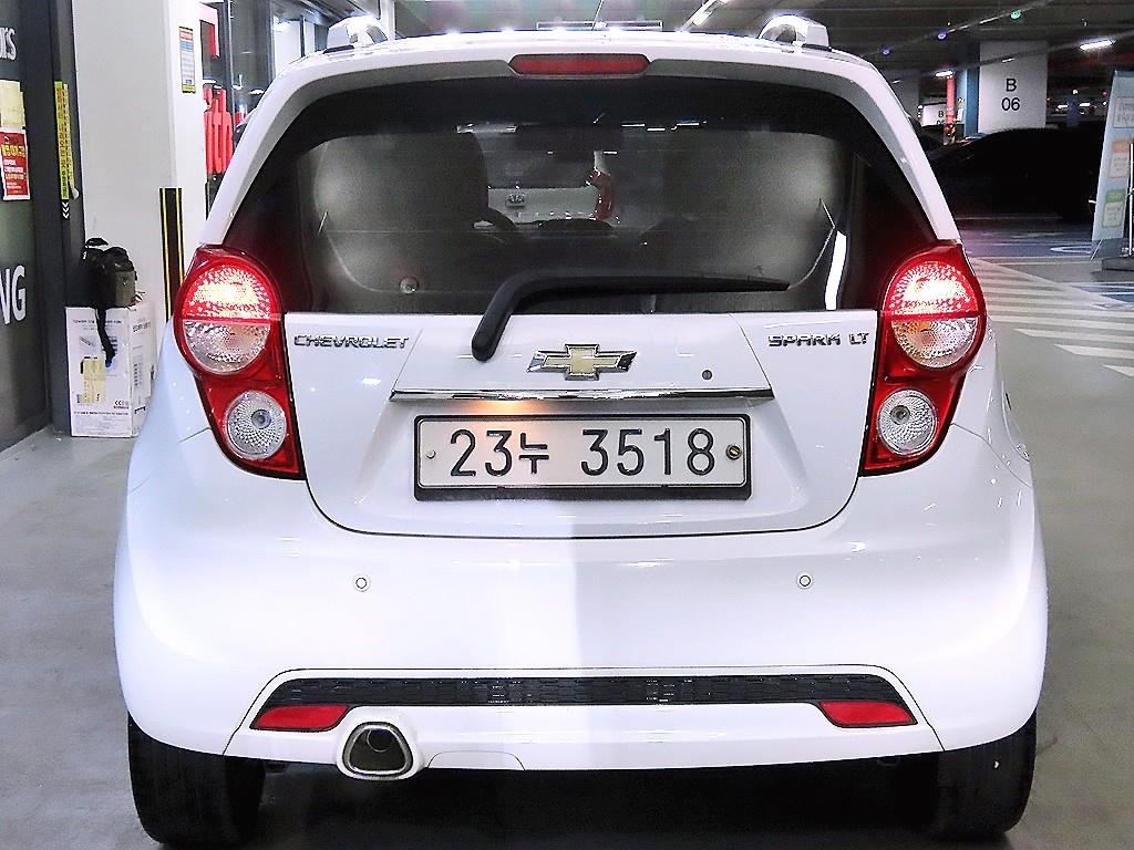 Chevrolet Spark - Vista 5