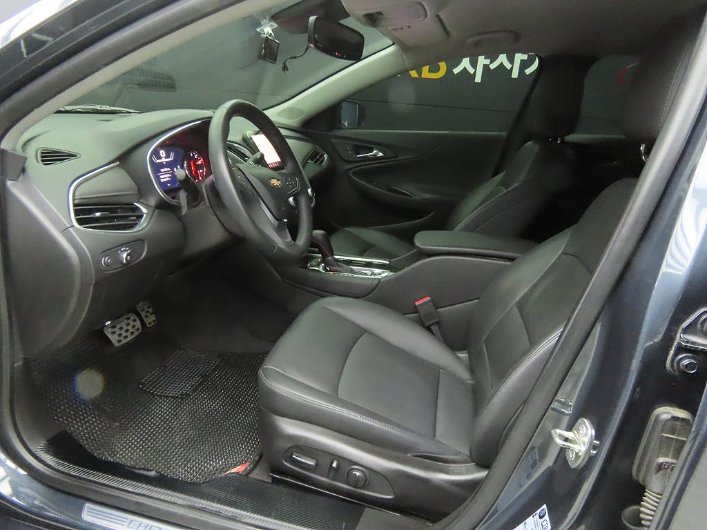 Chevrolet Malibu - Vista 5