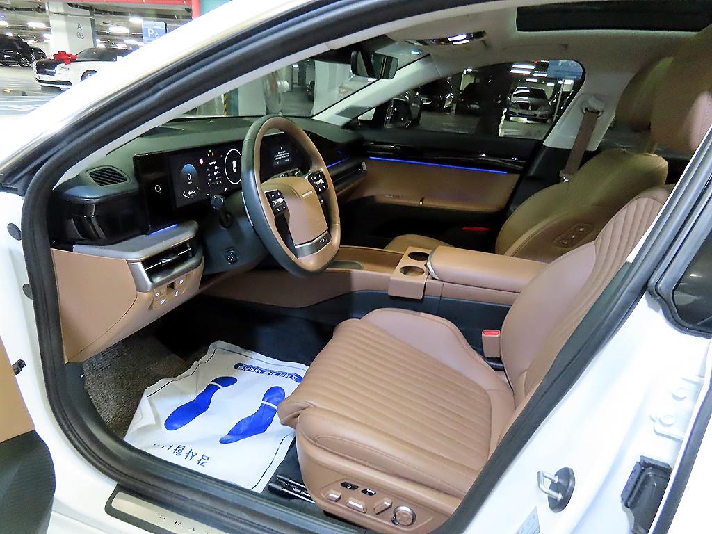 HYUNDAI Grandeur - Vista 6