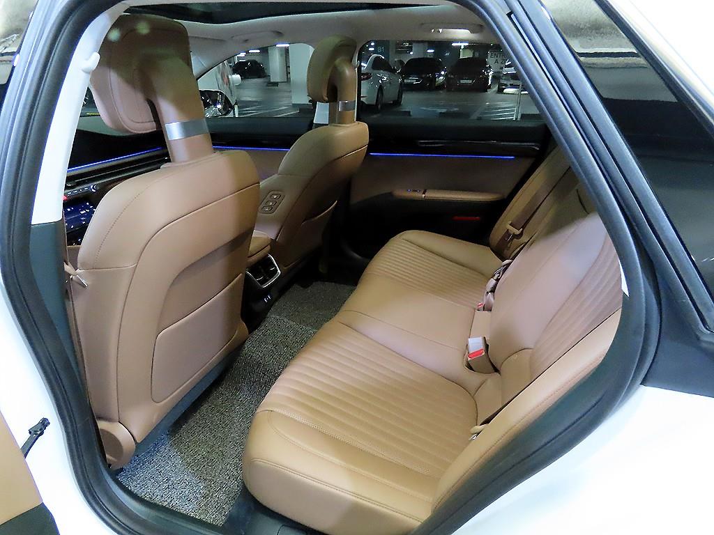 HYUNDAI Grandeur - Vista 7