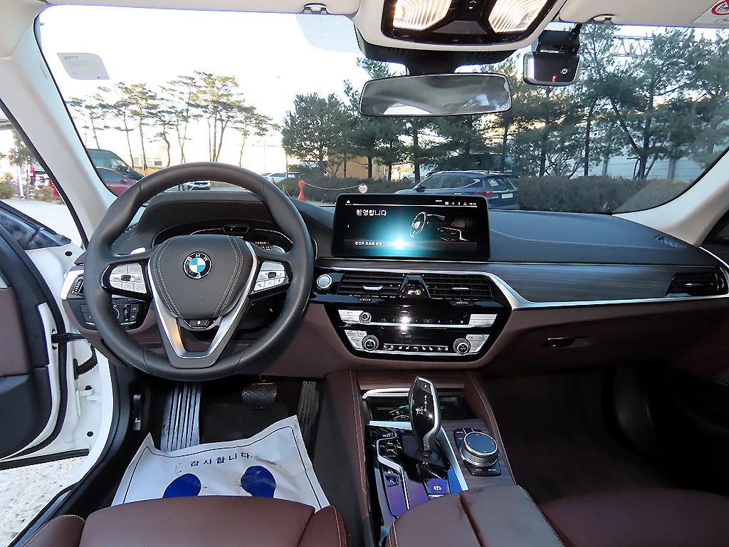 BMW 5 Series - Vista 7