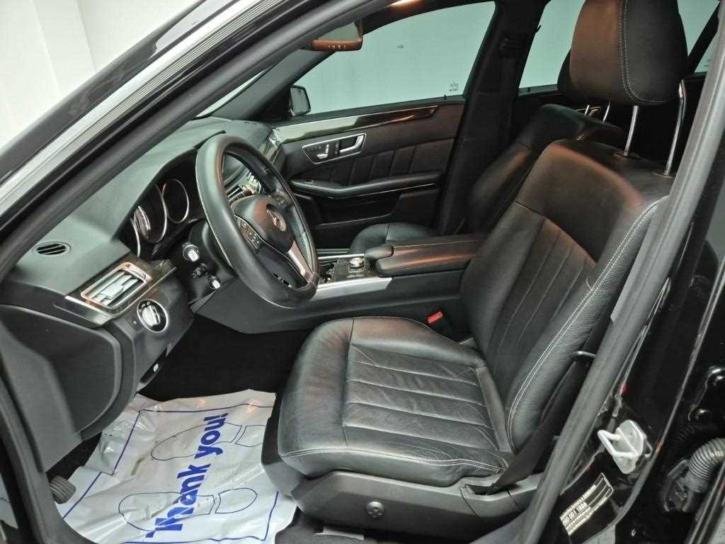 Mercedes Benz E class - Vista 11