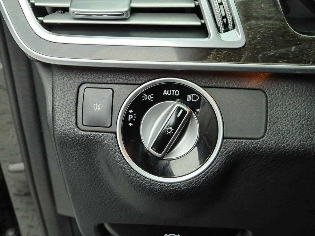 Mercedes Benz E class 2014 Negro - Importación desde Corea - HF Imports Iquique - Foto 18