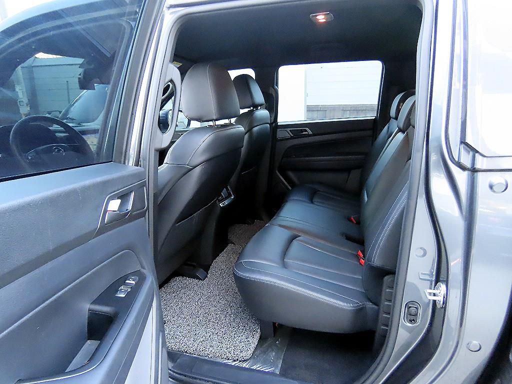 Ssangyong Rexton - Vista 6