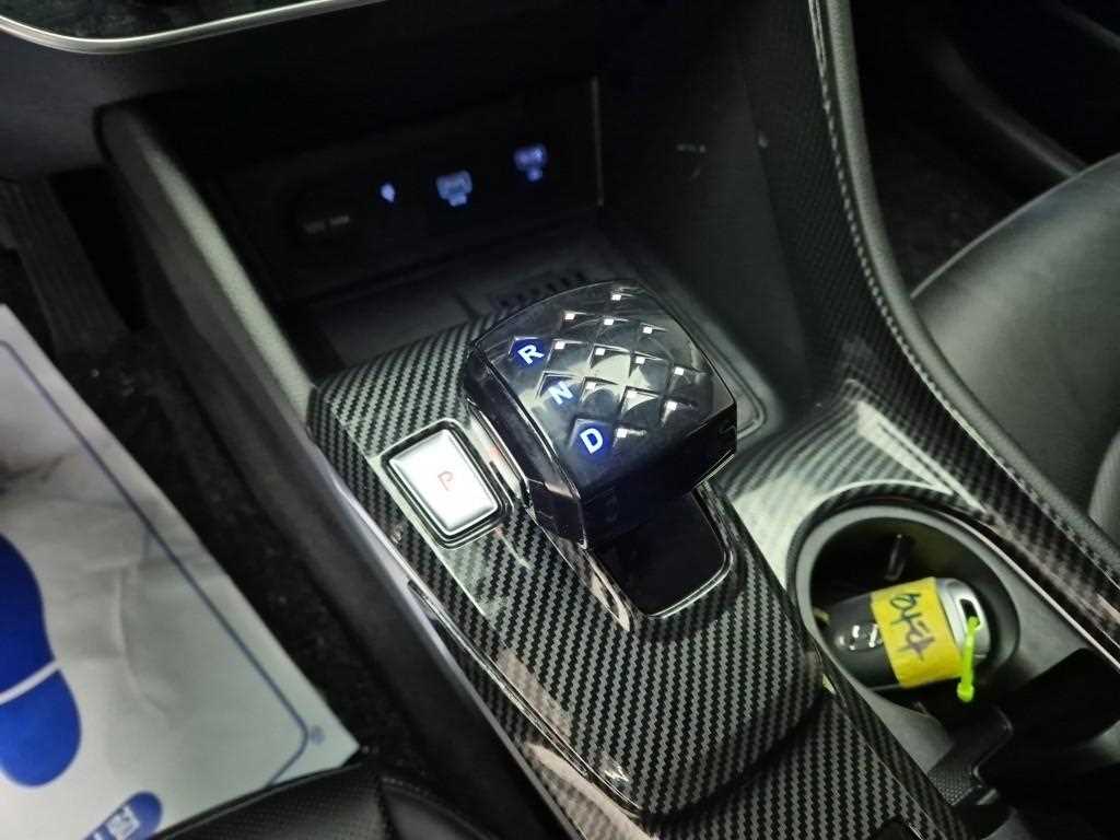 HYUNDAI Sonata - Vista 8