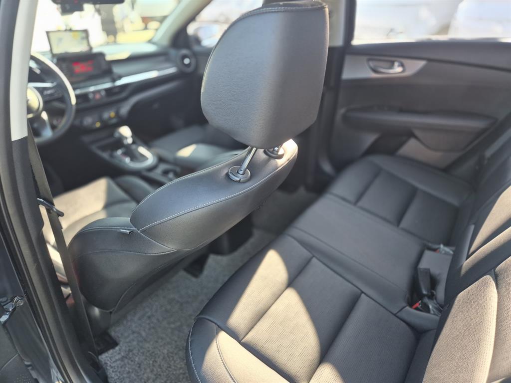 KIA K3 2019 Negro - Importación desde Corea - HF Imports Iquique - Foto 14