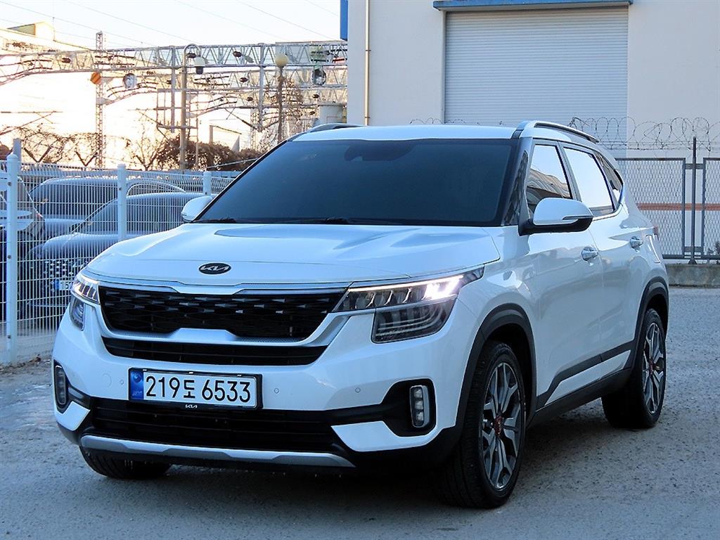 KIA Seltos - Vista 2