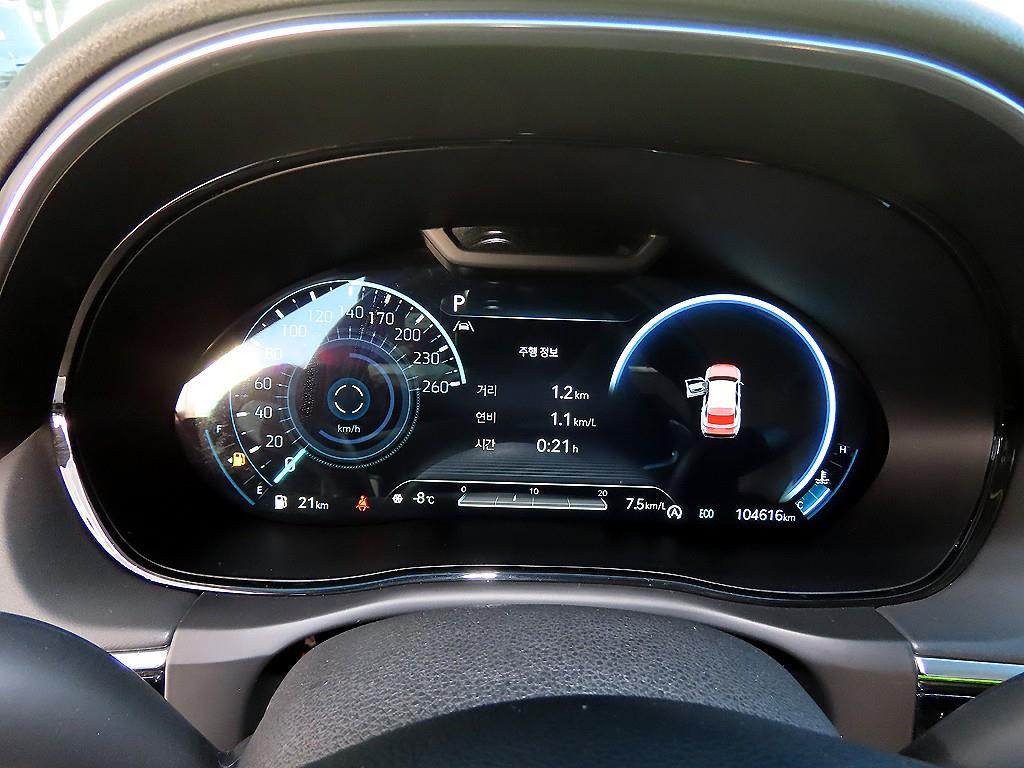 Genesis GV70 - Vista 9