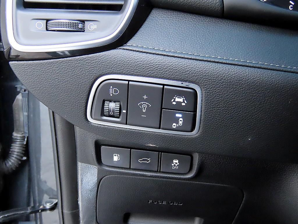 HYUNDAI Grandeur - Vista 12