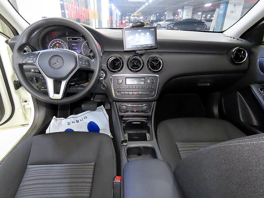 Mercedes Benz A Class - Vista 10