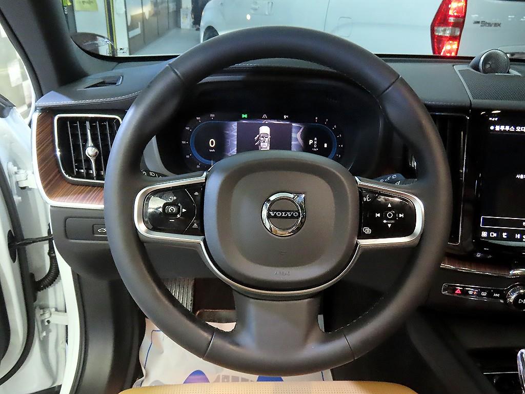 Volvo XC60 - Vista 8