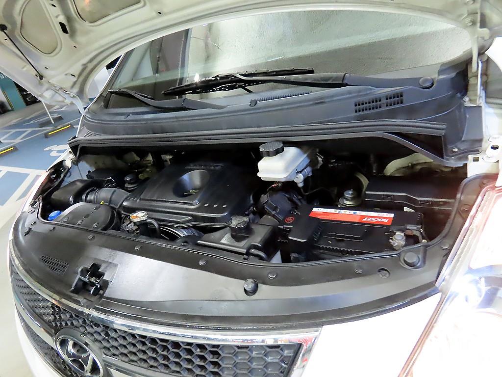 HYUNDAI Starex 2012 Blanco - Importación desde Corea - HF Imports Iquique - Foto 17