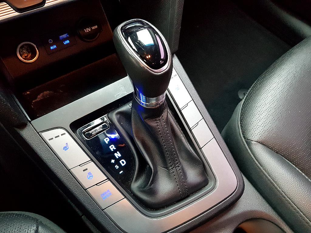 HYUNDAI Avante 2019 Blanco - Importación desde Corea - HF Imports Iquique - Foto 14