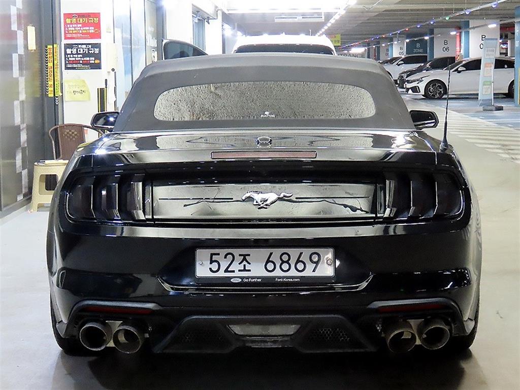 Ford Mustang - Vista 5