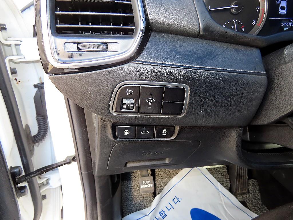 HYUNDAI Grandeur - Vista 12