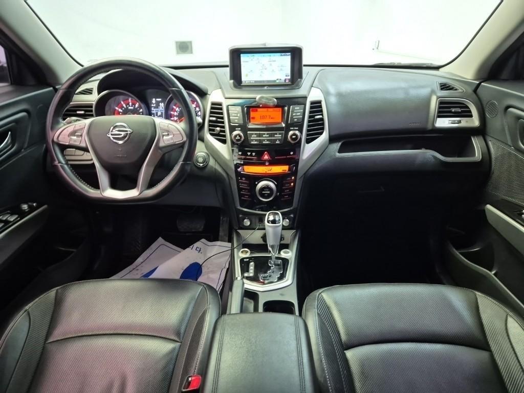 Ssangyong Tivoli - Vista 7