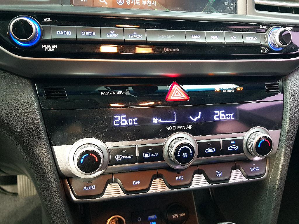 HYUNDAI Avante 2019 Blanco - Importación desde Corea - HF Imports Iquique - Foto 13