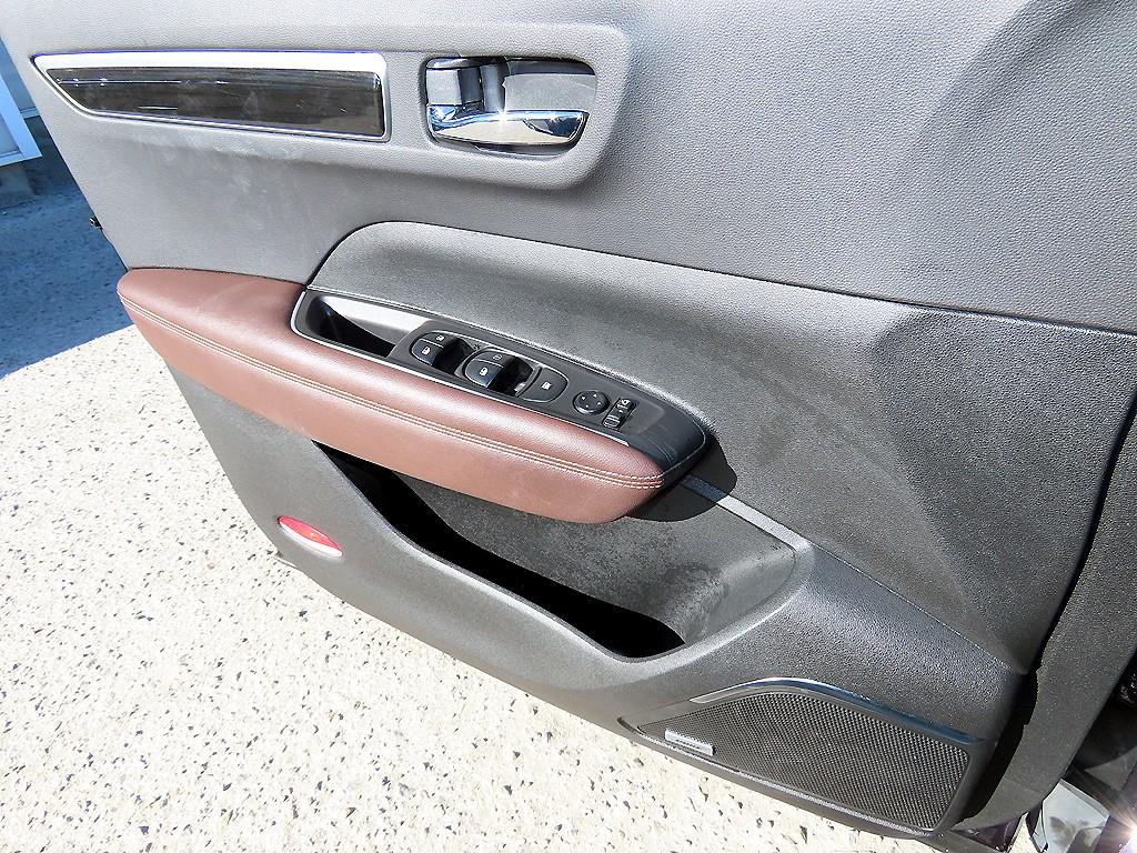 SAMSUNG QM6 - Vista 11