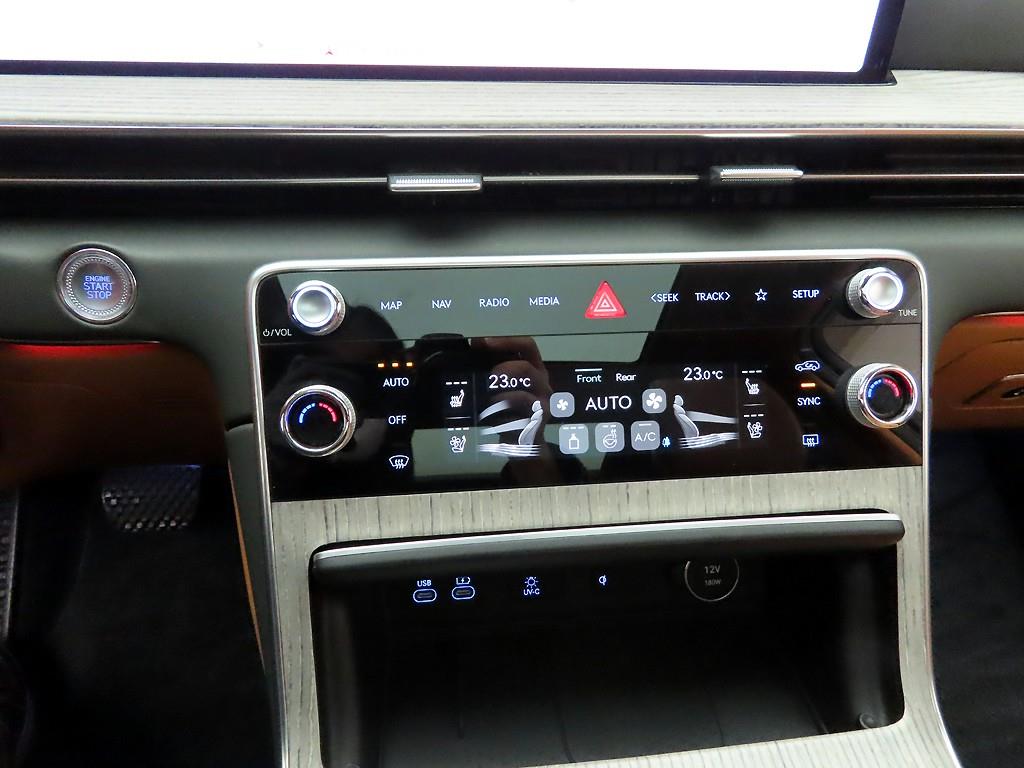 Genesis GV80 - Vista 8