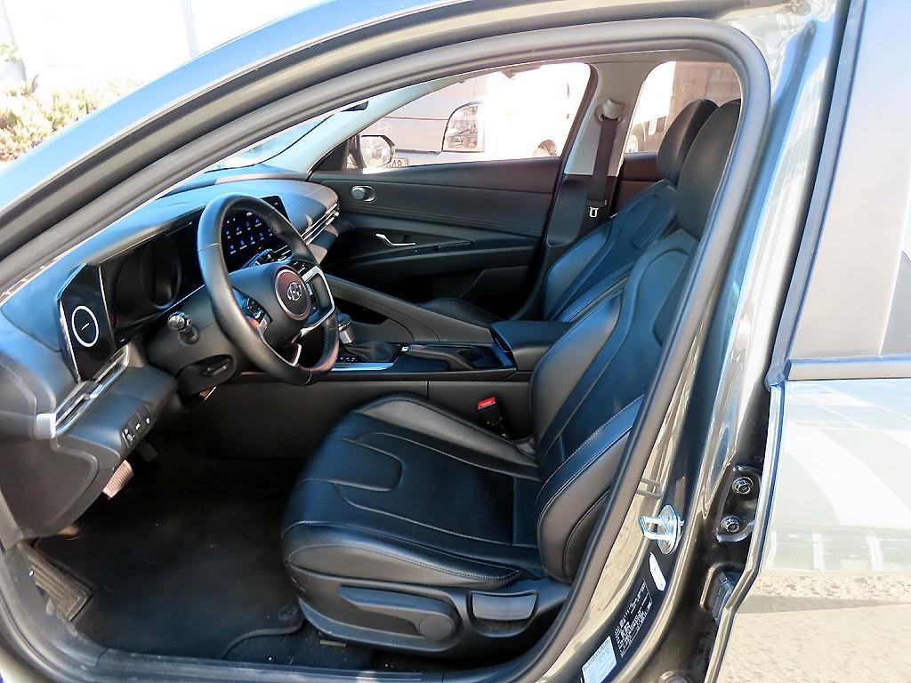 HYUNDAI Avante - Vista 5