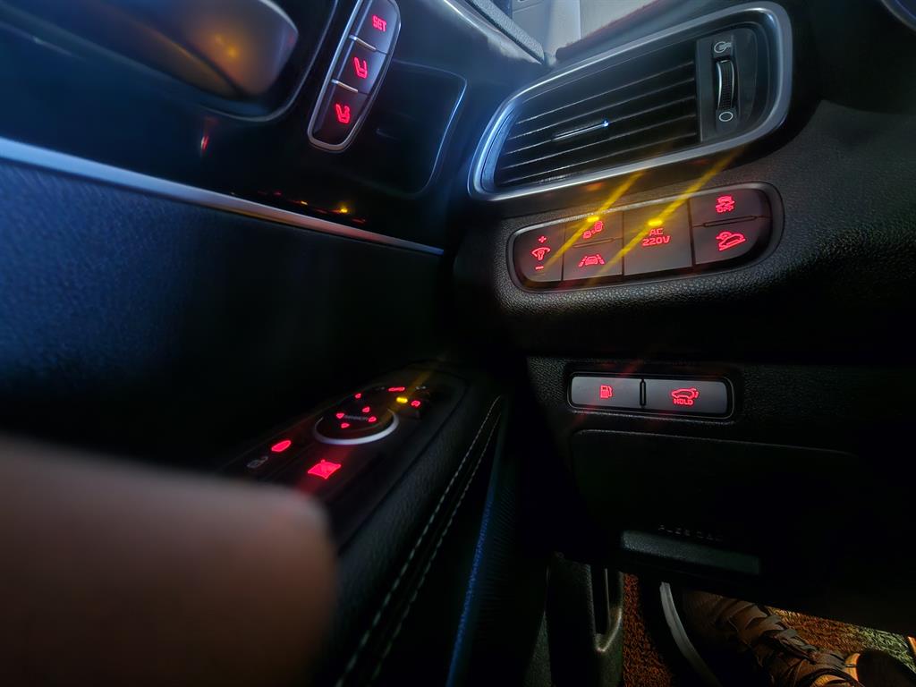 KIA Sorento - Vista 8