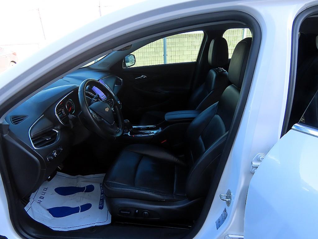 Chevrolet Malibu - Vista 5