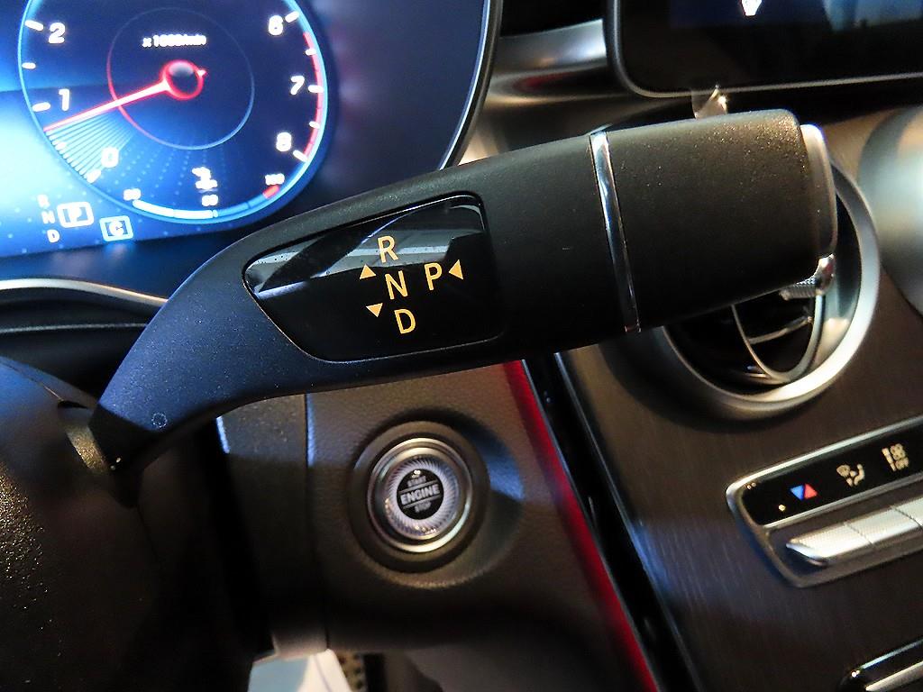 Mercedes Benz GLC Class - Vista 12