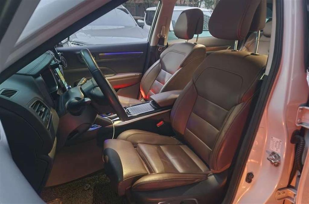 SAMSUNG QM6 - Vista 8