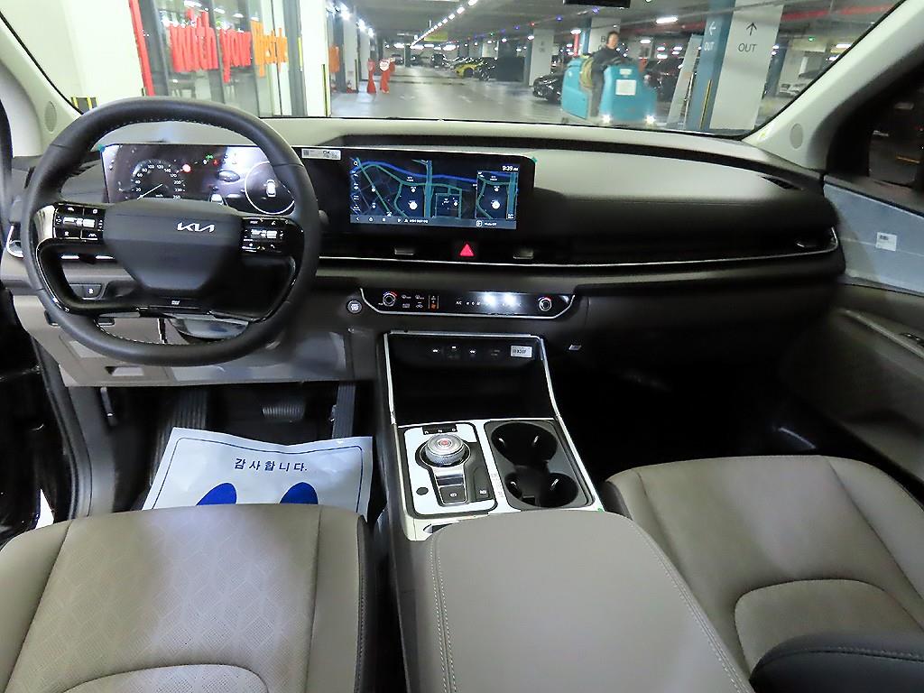KIA Carnival - Vista 10