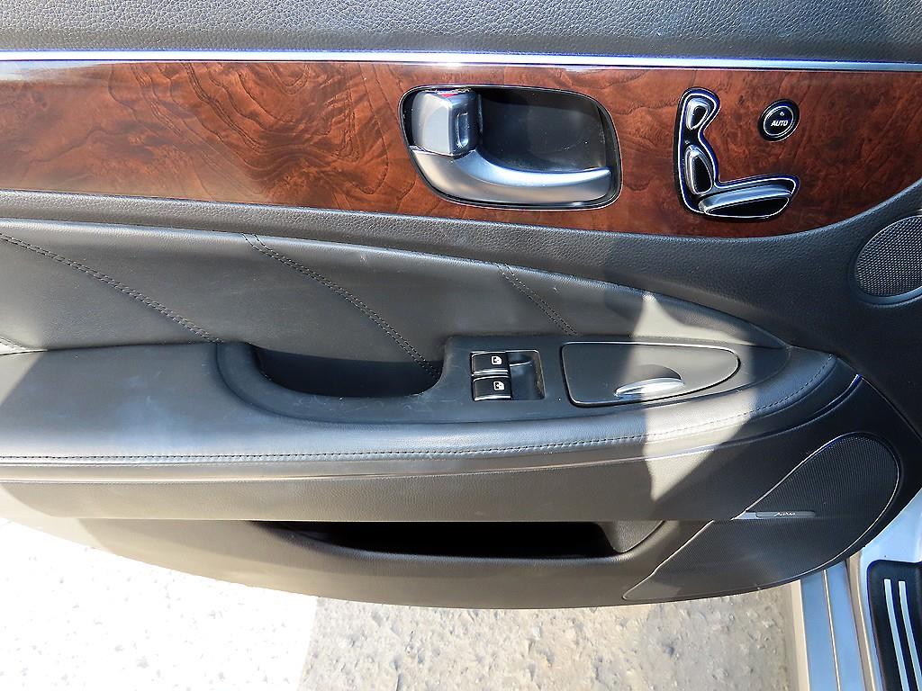 HYUNDAI Equus 2013 Plateado - Importación desde Corea - HF Imports Iquique - Foto 16