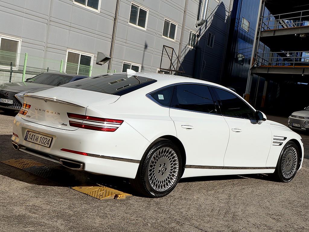 Genesis G80 - Vista 7