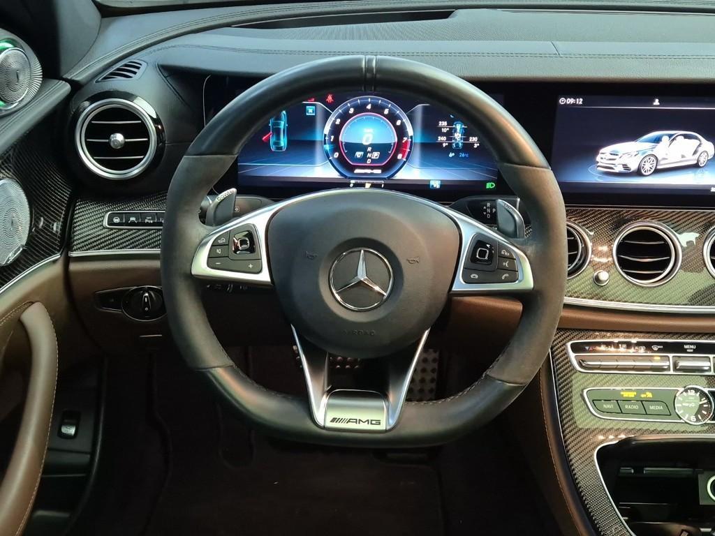 Mercedes Benz E class - Vista 9