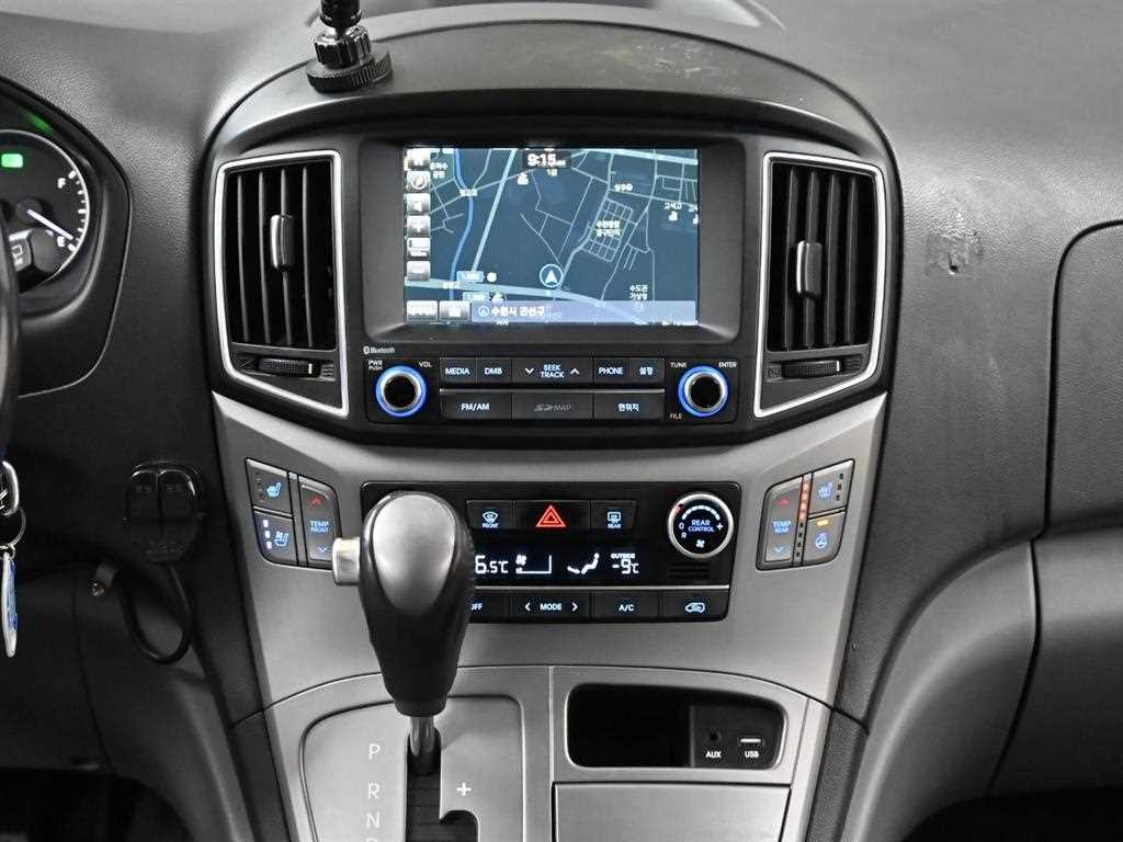 HYUNDAI Starex 2017 Amarillo - Importación desde Corea - HF Imports Iquique - Foto 14