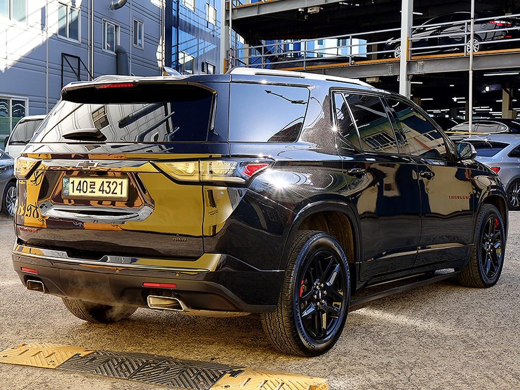 Chevrolet Travers - Vista 7