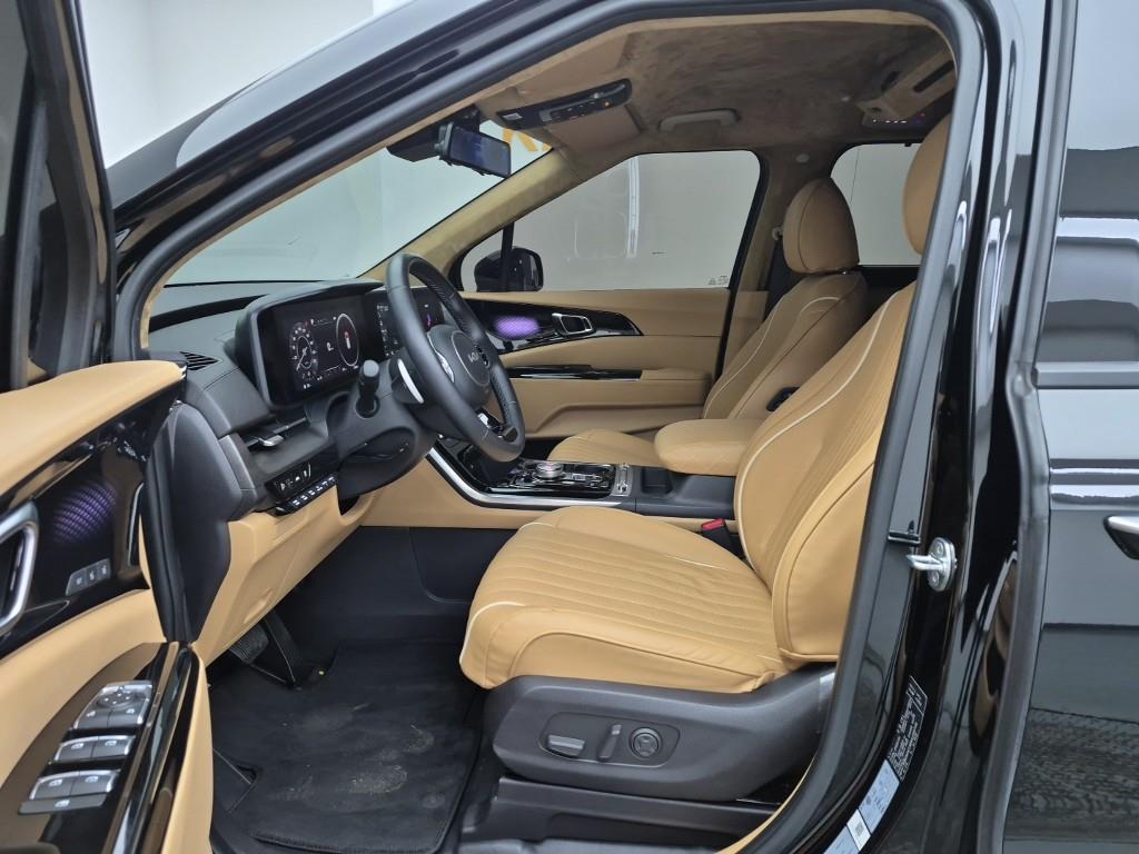 KIA Carnival - Vista 11