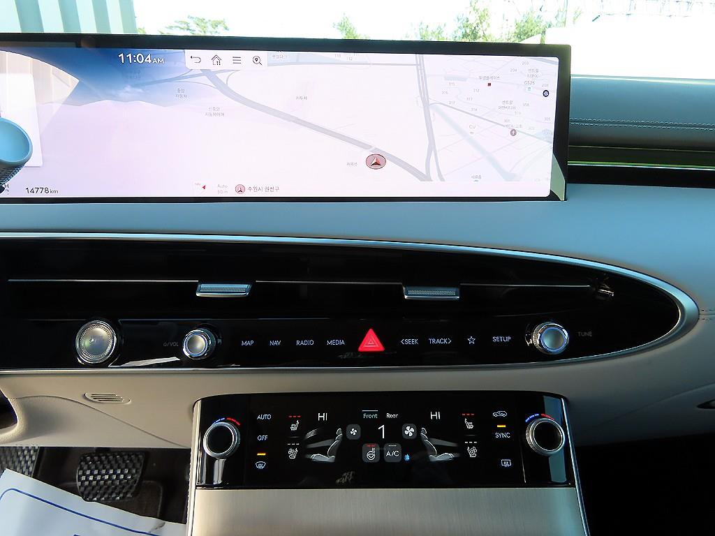 Genesis GV70 2025 Negro - Importación desde Corea - HF Imports Iquique - Foto 13