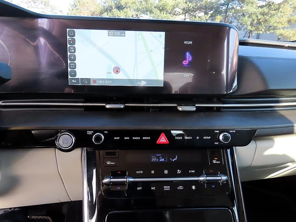 KIA Carnival - Vista 12