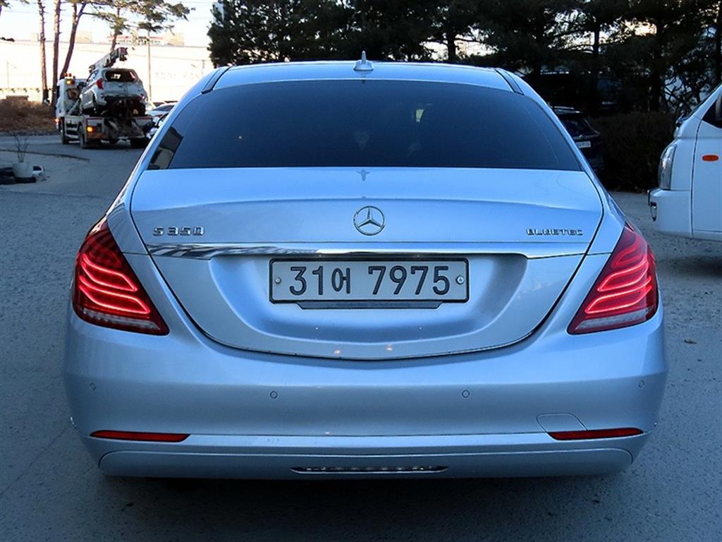 Mercedes Benz S Class - Vista 4