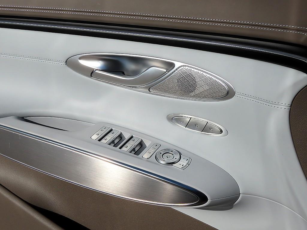 Genesis GV70 - Vista 12