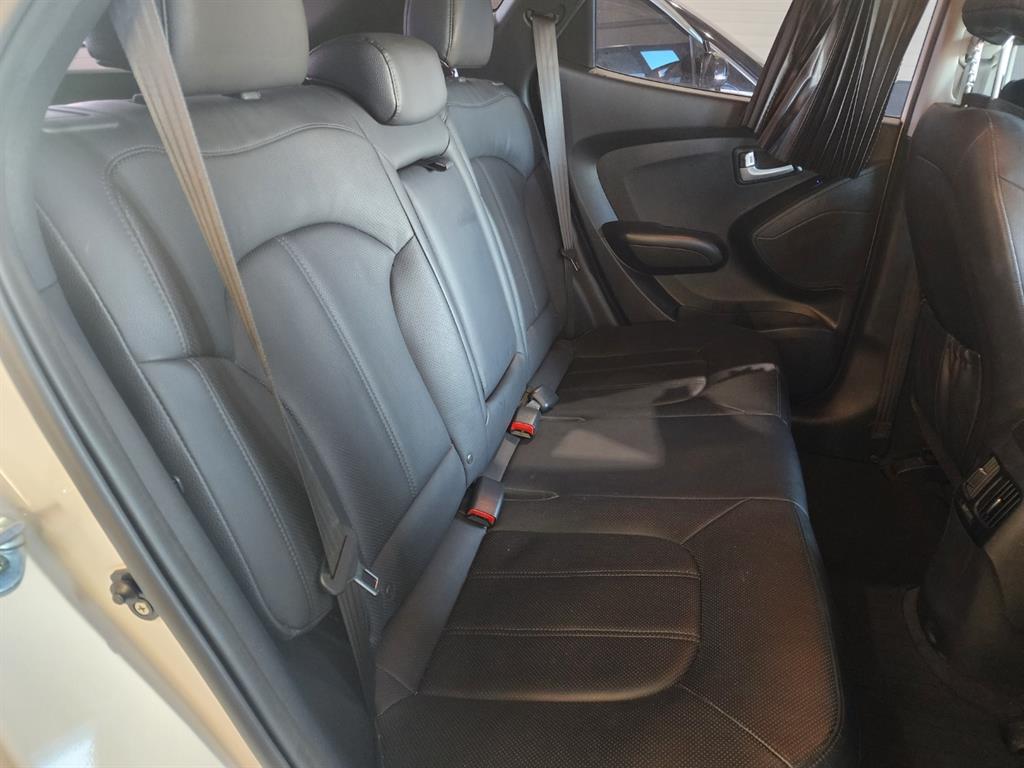 HYUNDAI Tucson - Vista 9