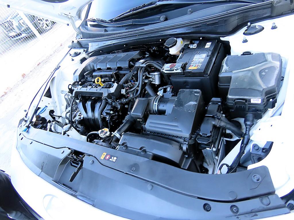 HYUNDAI Avante 2024 Blanco - Importación desde Corea - HF Imports Iquique - Foto 18