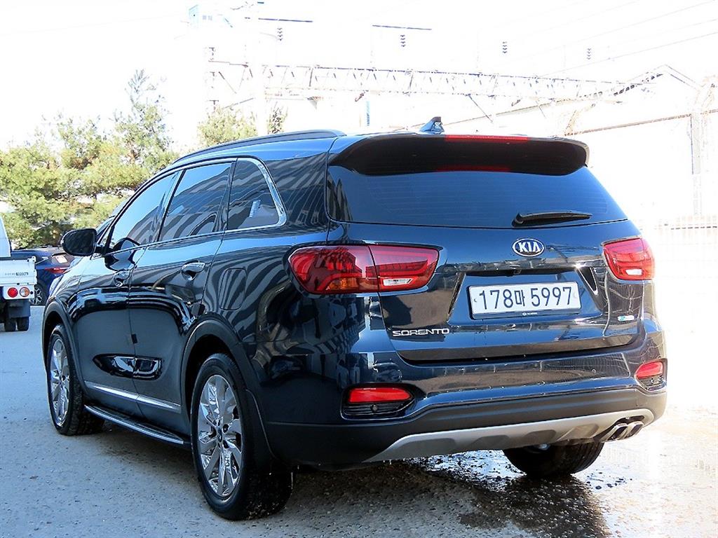 KIA Sorento - Vista 3