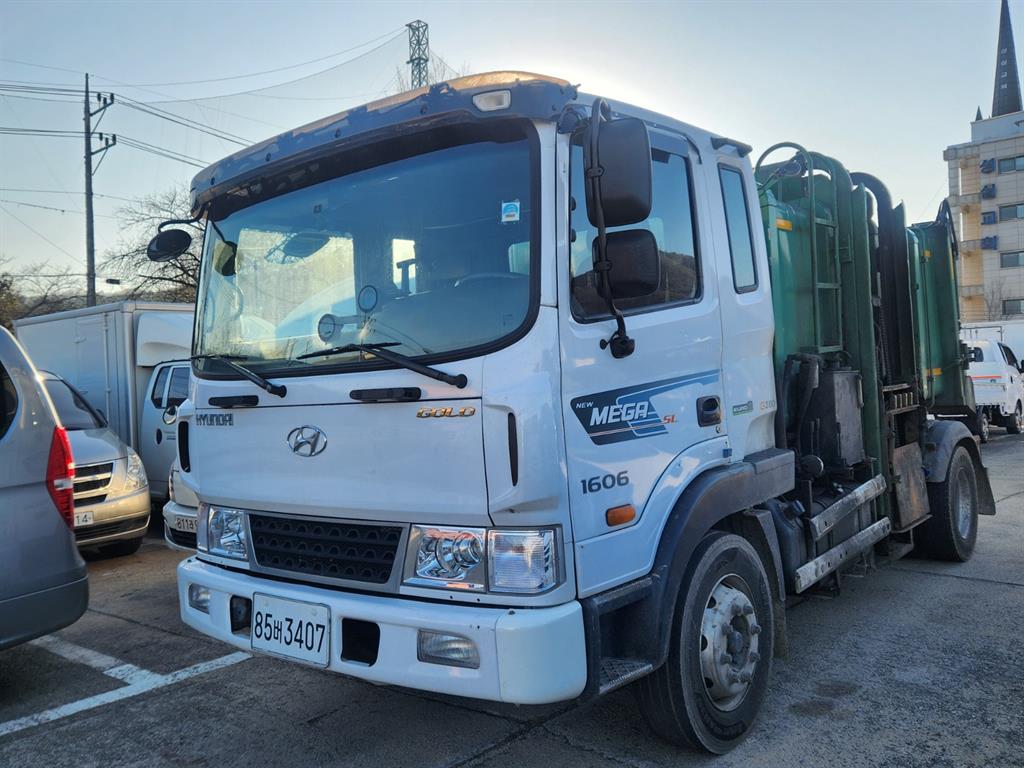 medium and large cargo Special 2019 Blanco - Importación desde Corea - HF Imports Iquique - Foto 1