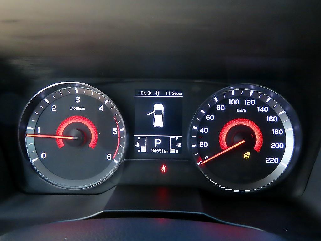 Ssangyong Tivoli - Vista 9