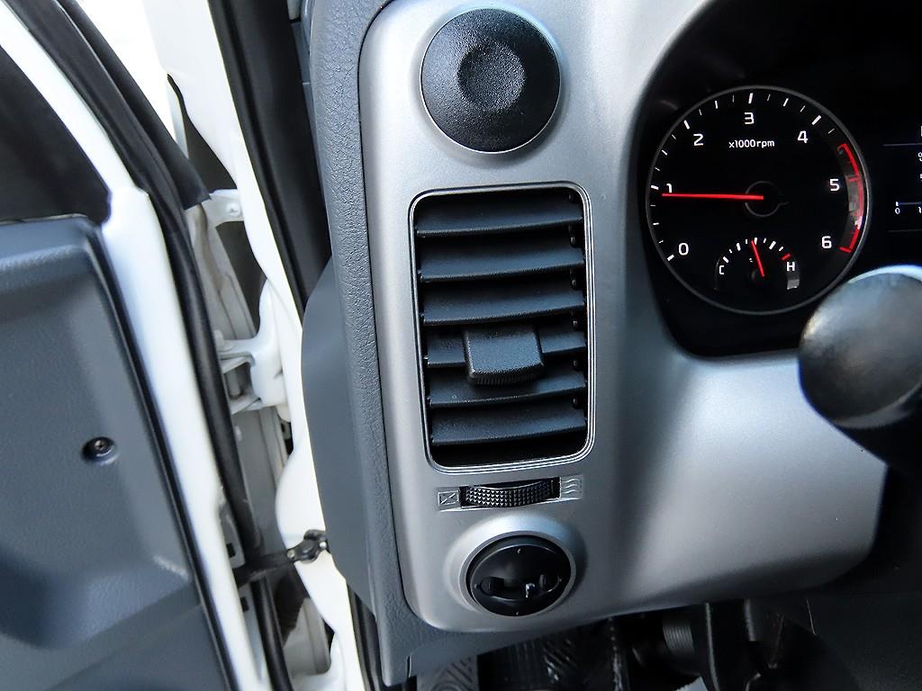 Small Truck Top_Powergate 2023 Blanco - Importación desde Corea - HF Imports Iquique - Foto 13