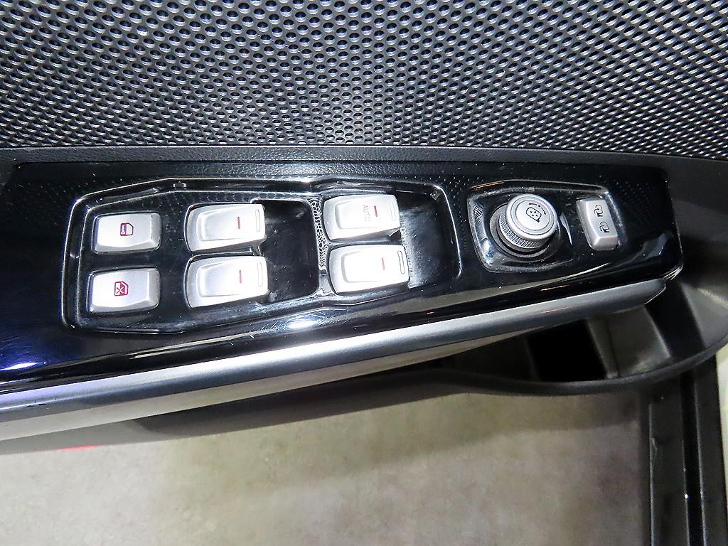 Ssangyong Tivoli 2018 Blanco - Importación desde Corea - HF Imports Iquique - Foto 13