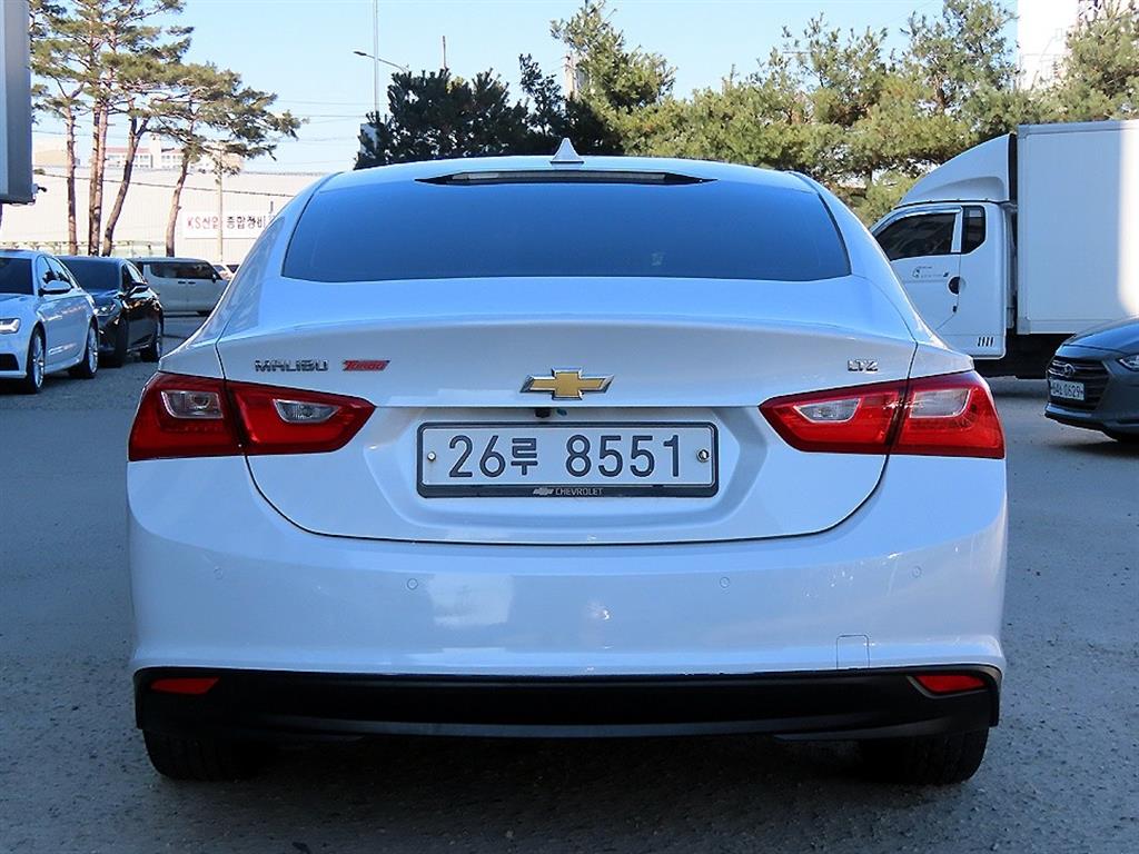 Chevrolet Malibu - Vista 4