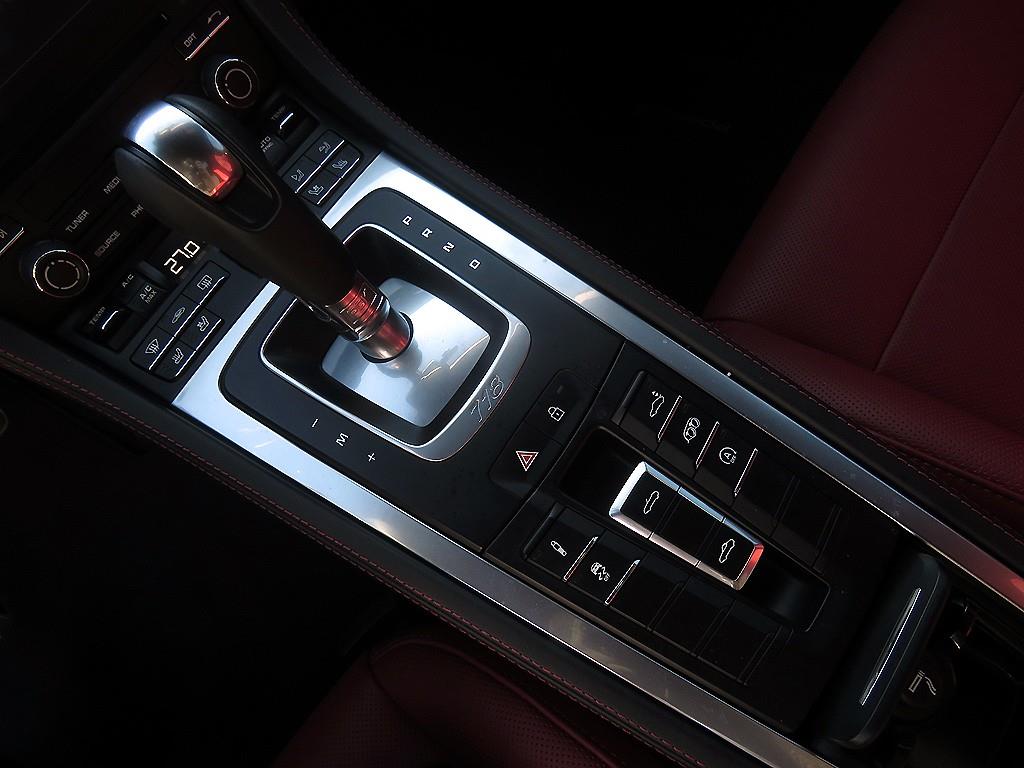 Porsche 718 2022 Blanco - Importación desde Corea - HF Imports Iquique - Foto 16